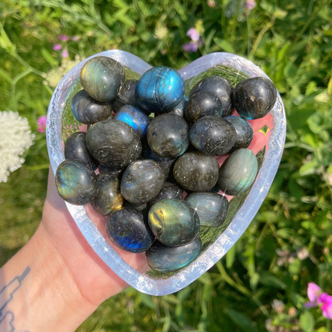 Flashy Labradorite Tumbled Stones