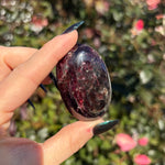 Gemmy Garnet Palm Stone C